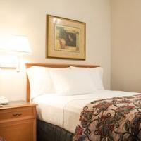 La Quinta By Wyndham Salt Airport Hotel 3*